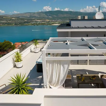 Luxury Sun Stone Heated Pool & Whirlpool Vila *
