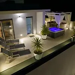 Villa Luxury Sun Stone Heated Pool & Whirlpool Trogir