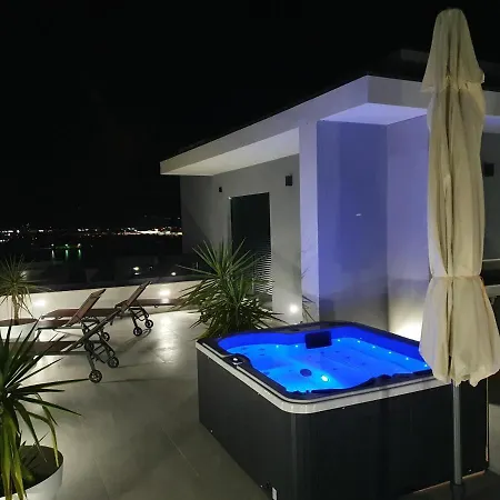 빌라 Luxury Sun Stone Heated Pool & Whirlpool *